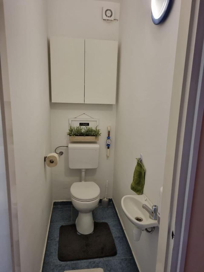 Tudor Apartman Segedín Exteriér fotografie